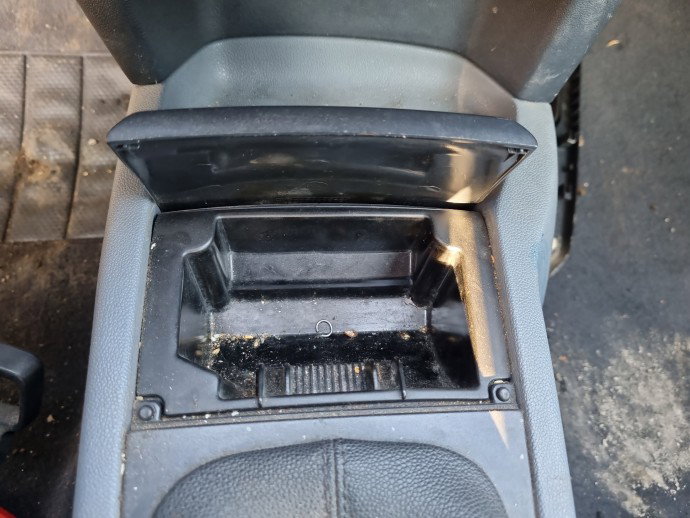 Scrumiera Skoda Fabia 1 (6Y2) [Fabr 1999-2008] OEM