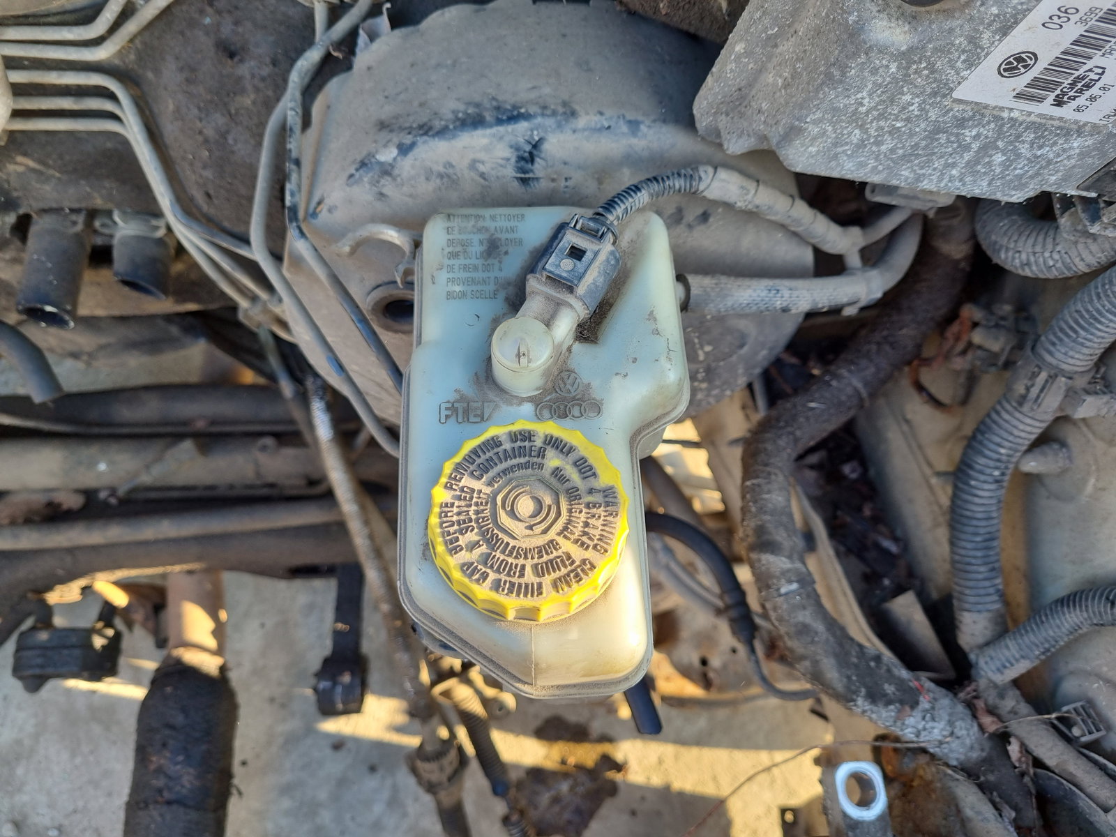 Vas lichid frana Skoda Fabia 1 (6Y2) [Fabr 1999-2008] OEM - imagine 3