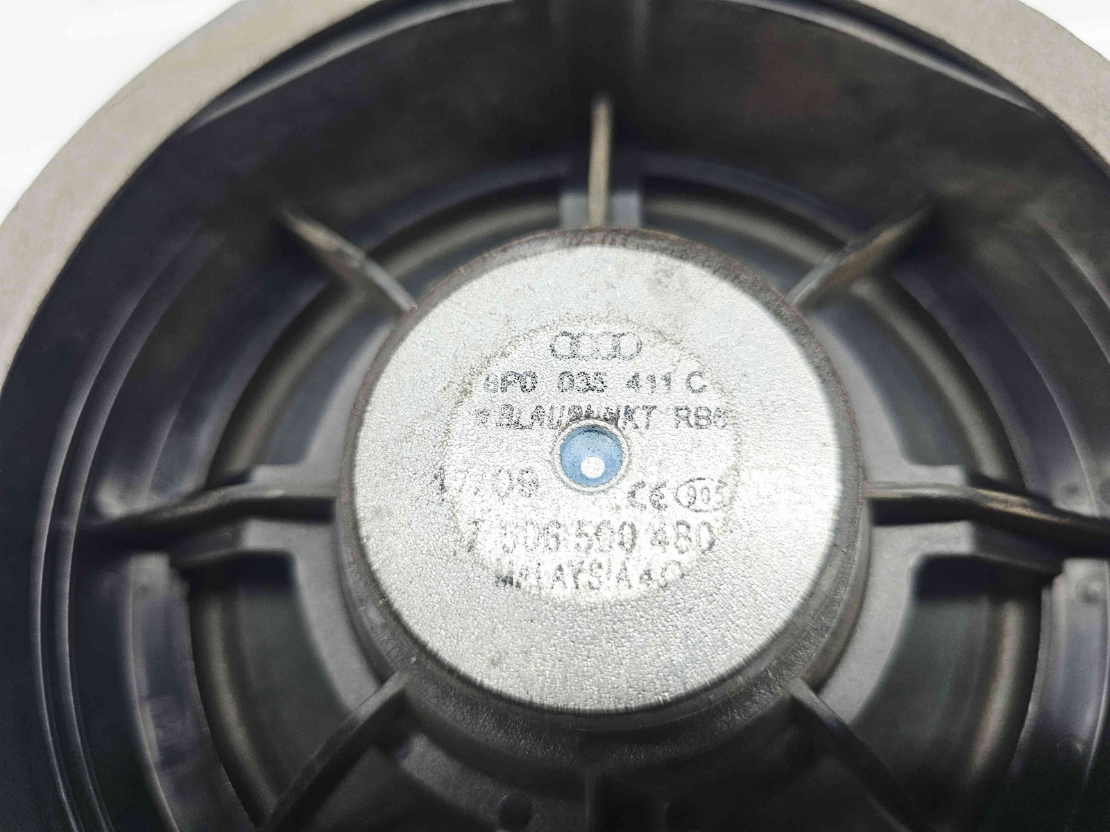 Boxa dreapta spate Audi A3 Sportback (8PA) [Fabr 2004-2013] Facelift 8P0035411C - imagine 4