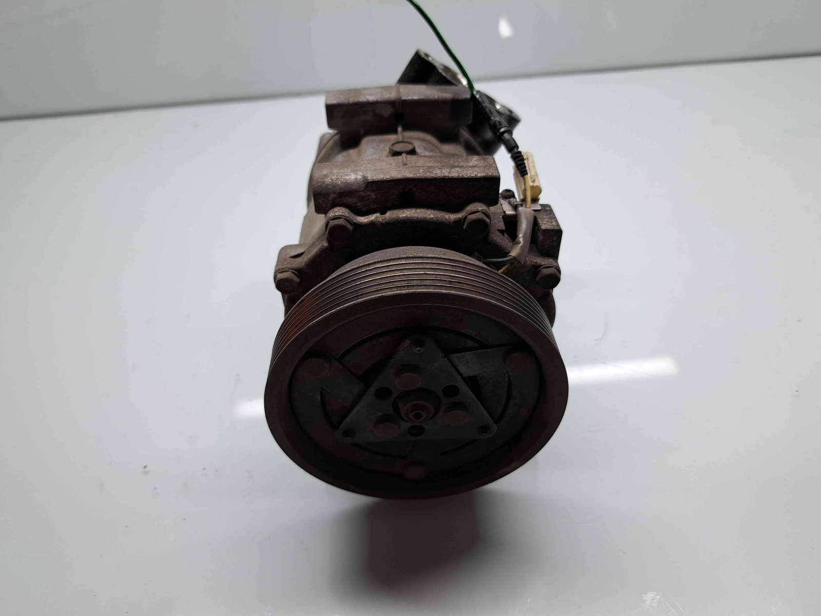 Compresor clima Dacia Logan (LS) [Fabr 2004-2012] 926000097R 1.6 B K4M-F6 77KW / 105CP - imagine 6