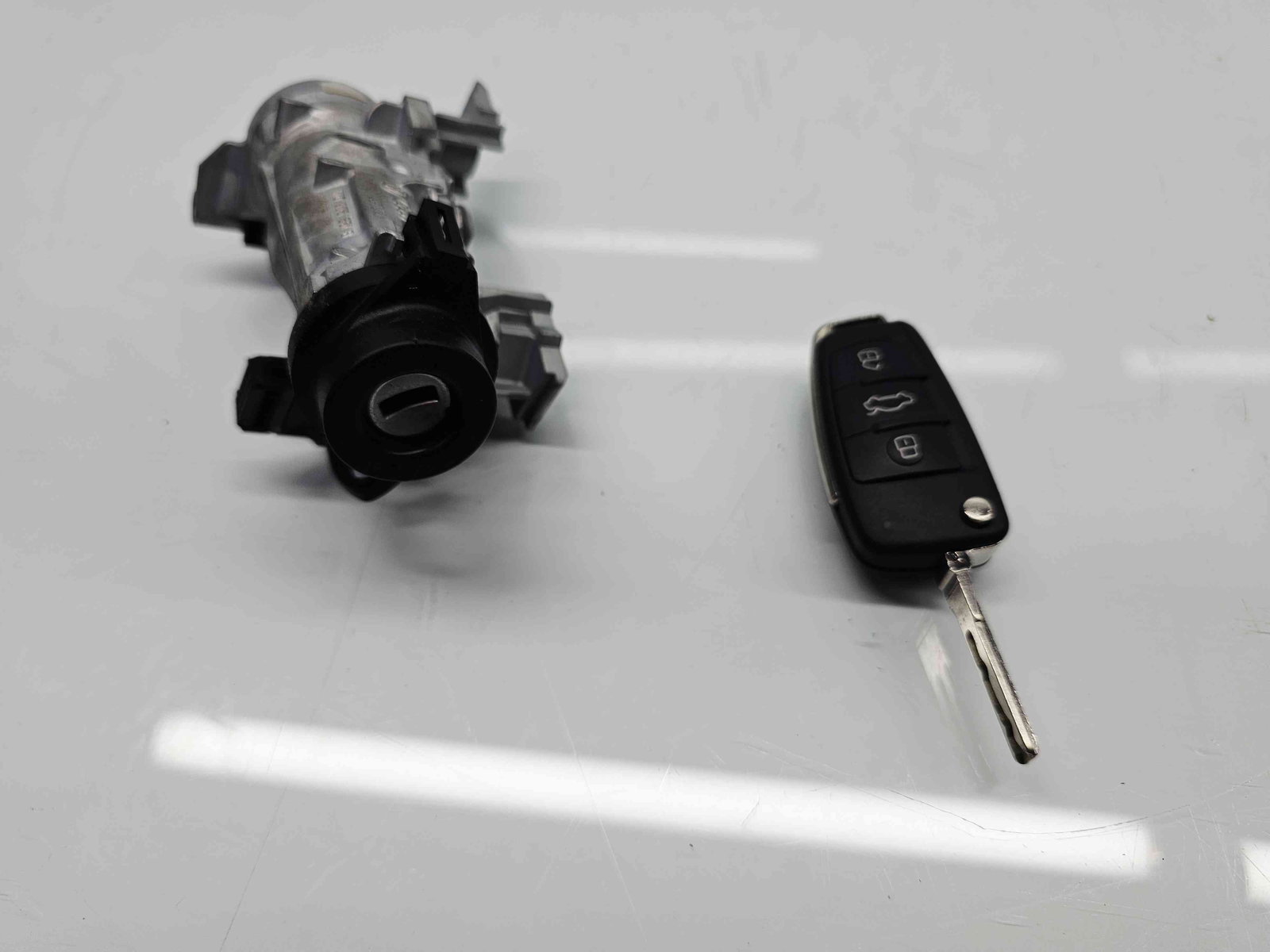 Contact cu cheie Audi TT (8J3) [Fabr 2006-2013] 1K0905851B 2.0 TDI CFGB125KW / 170CP - imagine 4