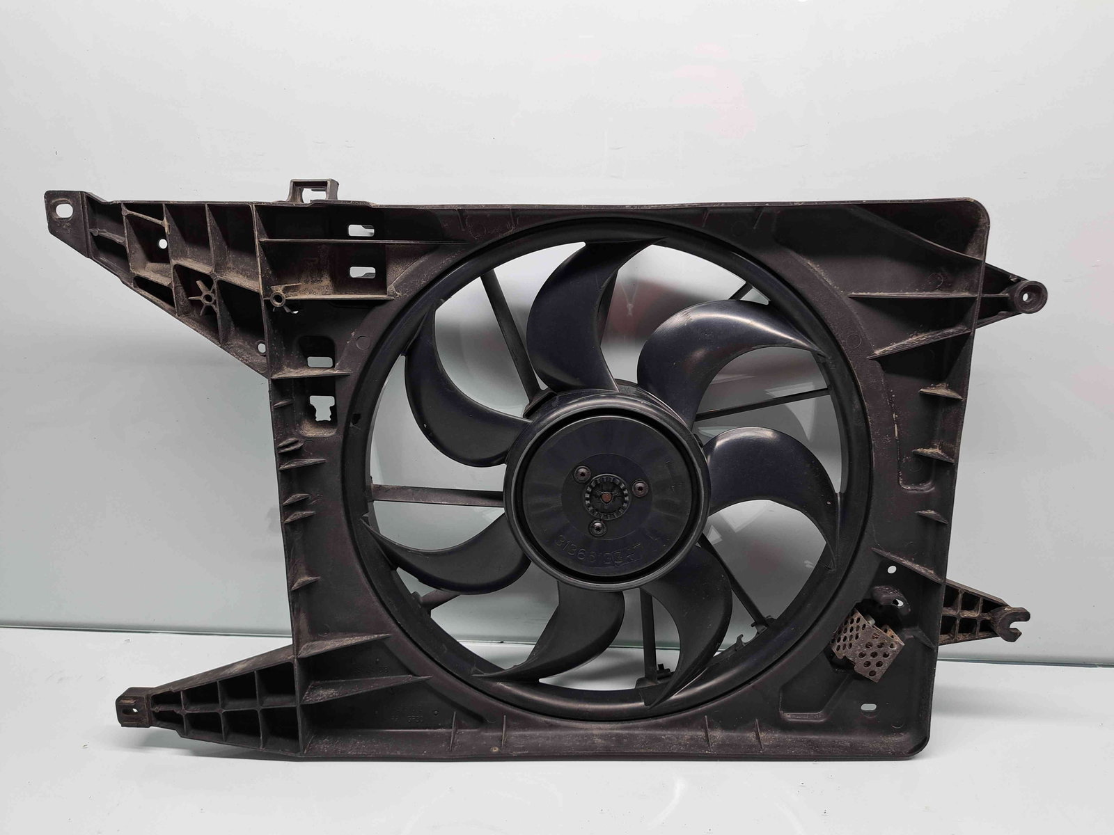 Electroventilator Dacia Logan (LS) [Fabr 2004-2012] 3136613347 1.6 B K4M-F6 77KW / 105CP - imagine 4