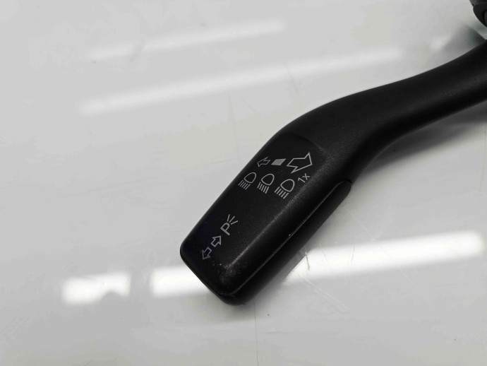  Maneta semnalizare Audi A3 Sportback (8PA) [Fabr 2004-2013] Facelift 8P0953513E