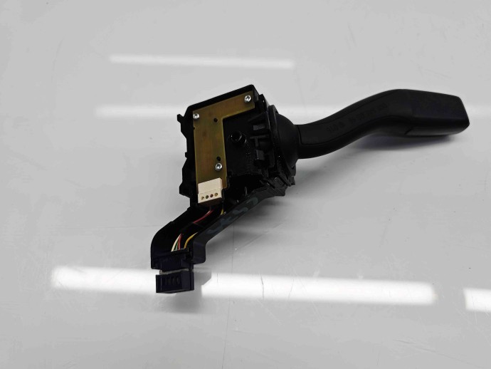  Maneta semnalizare Audi A3 Sportback (8PA) [Fabr 2004-2013] Facelift 8P0953513E