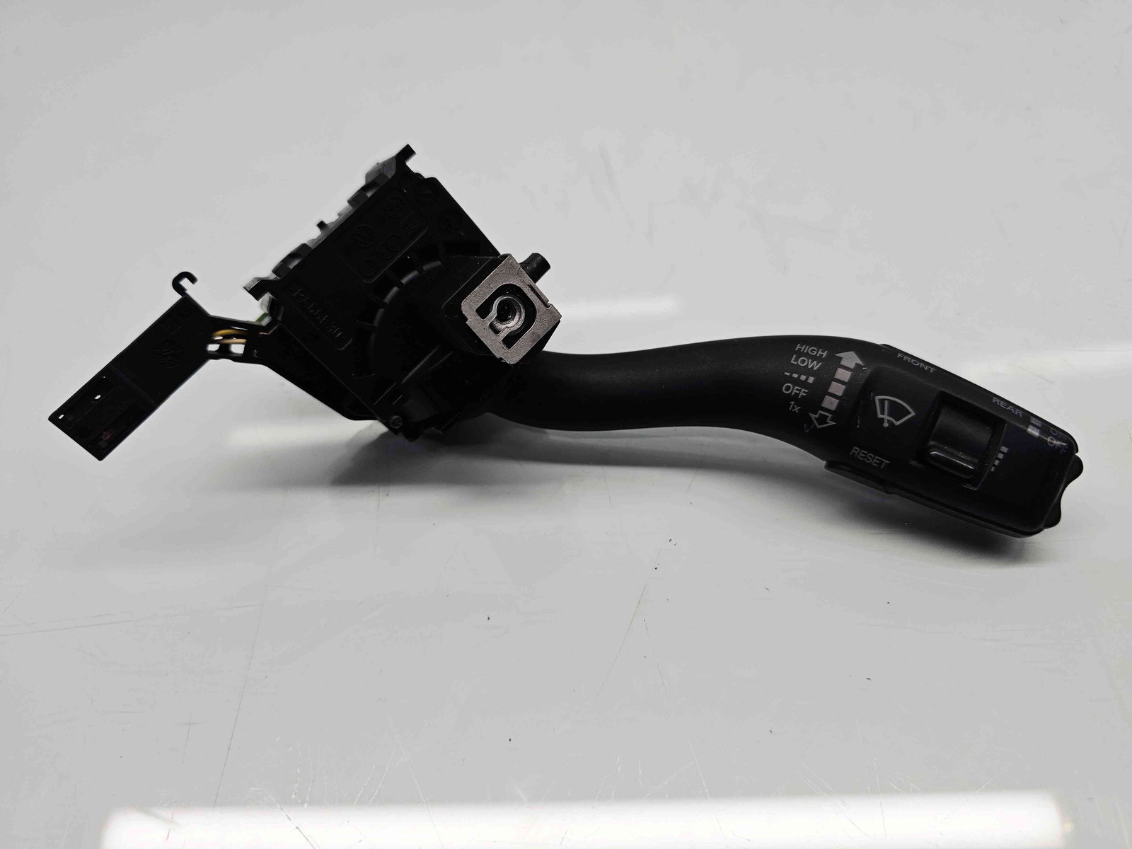 Maneta stergator Audi A3 Sportback (8PA) [Fabr 2004-2013] Facelift 8P0953519E - imagine 1