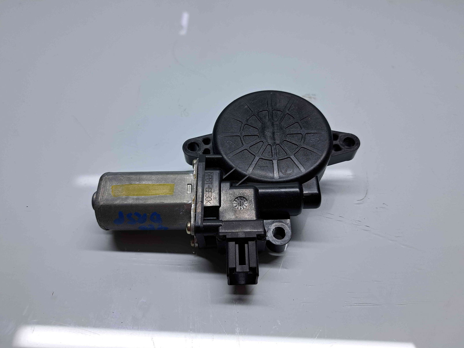 Motoras geam dreapta spate MAZDA 3 II Hatchback Facelift [Fabr 2011-2013] D01G5858X - imagine 1