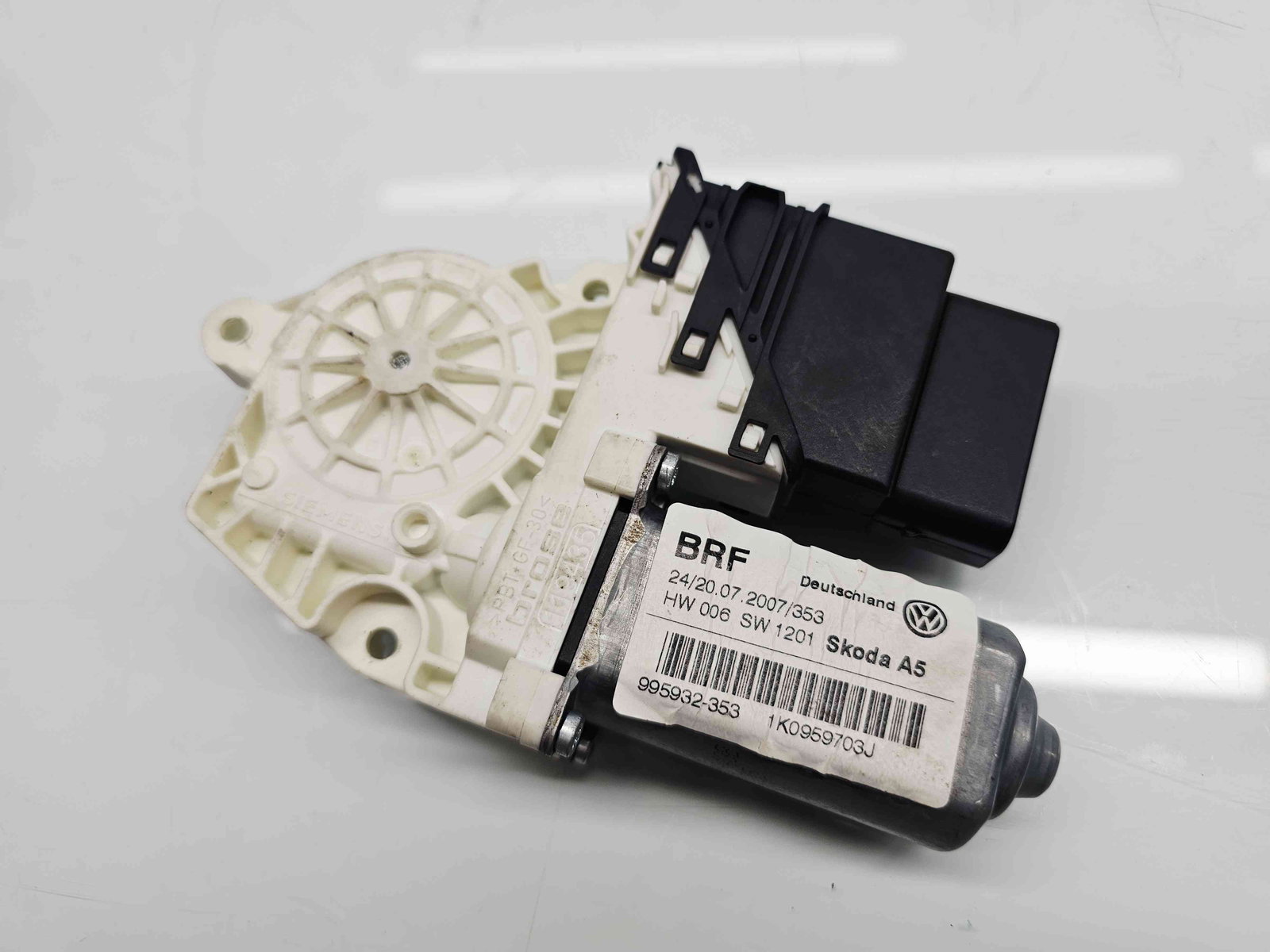 Motoras geam stanga spate Skoda Octavia 2 (1Z3) [Fabr 2004-2013] 1K0959703J - imagine 4