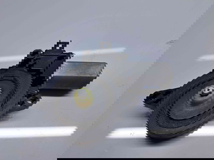 Motoras geam stanga spate MAZDA 3 II Hatchback Facelift [Fabr 2011-2013] D01G5958X