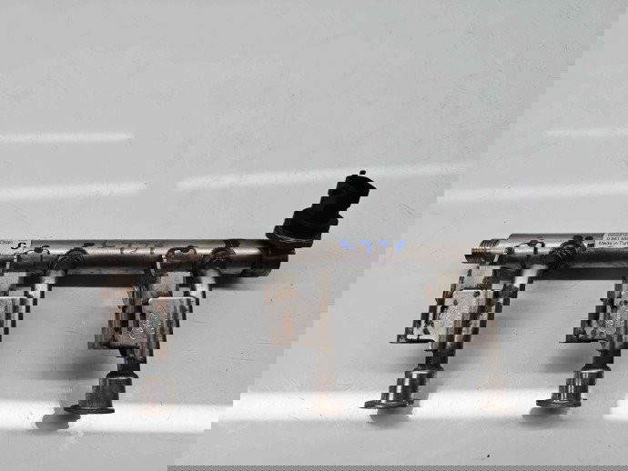 Rampa injectoare Ford B-Max [Fabr 2012-prezent] DM5G-9H487-AC 1.0 Benz M1DA 92KW / 125CP