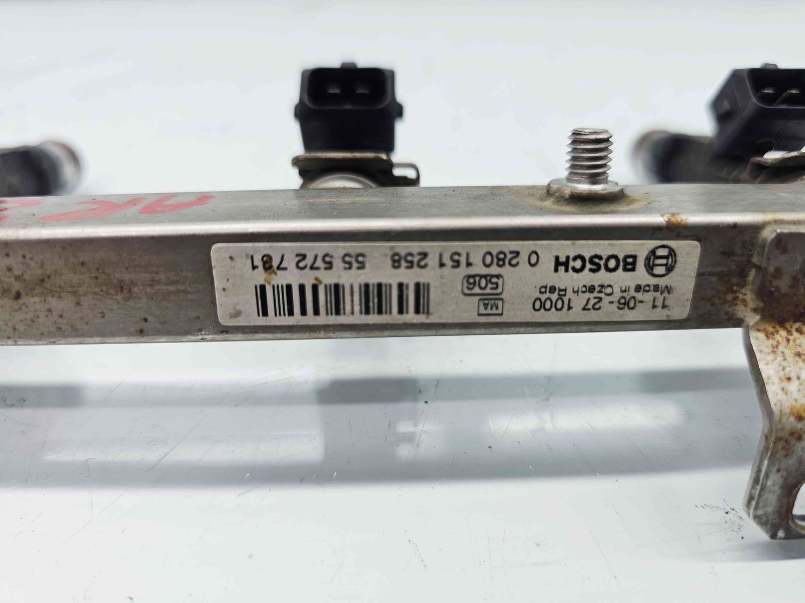 Rampa injectoare Opel Astra J [Fabr 2009-2015] 55572731 1.4 Benz A14XER 74KW / 100CP - imagine 2