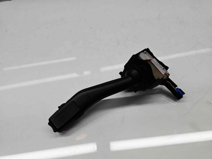  Maneta semnalizare  Volkswagen Touran (1T1, 1T2) [Fabr 2003-2010] 1K0953513A