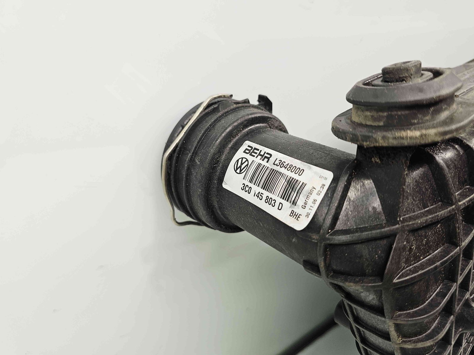 Radiator intercooler Volkswagen Caddy 3 (2KA, 2KH) [Fabr 2004-2009] 3C0145803D 1.9 TDI BLS 77KW / 105CP - imagine 4