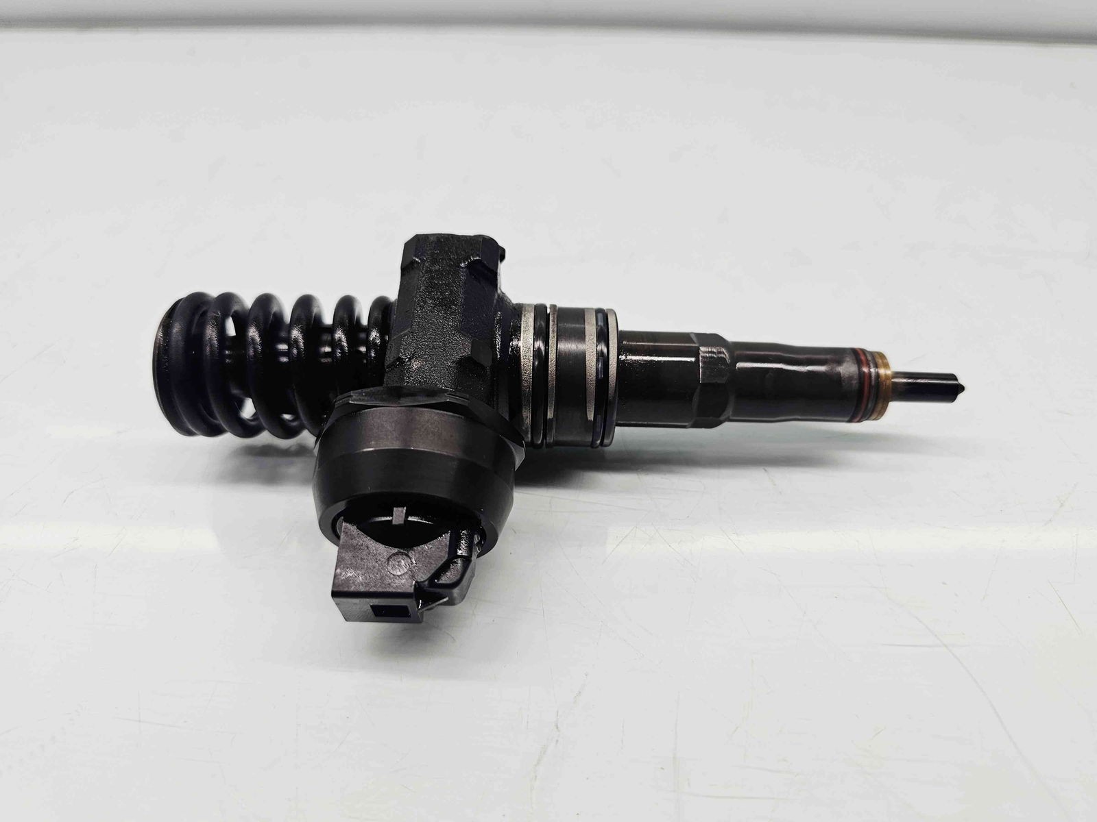 Injector Volkswagen Golf 5 (1K1) [Fabr 2004-2008] 038130073BN 1.9 TDI BLS 77KW / 105CP - imagine 1