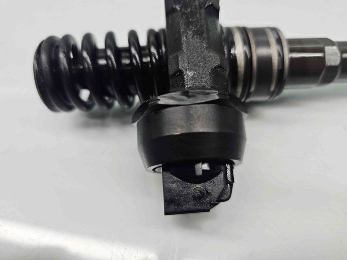 Injector  AUDI A3 (8P1) [Fabr 2003-2012] 038130073BN 1.9 TDI BLS 77KW / 105CP