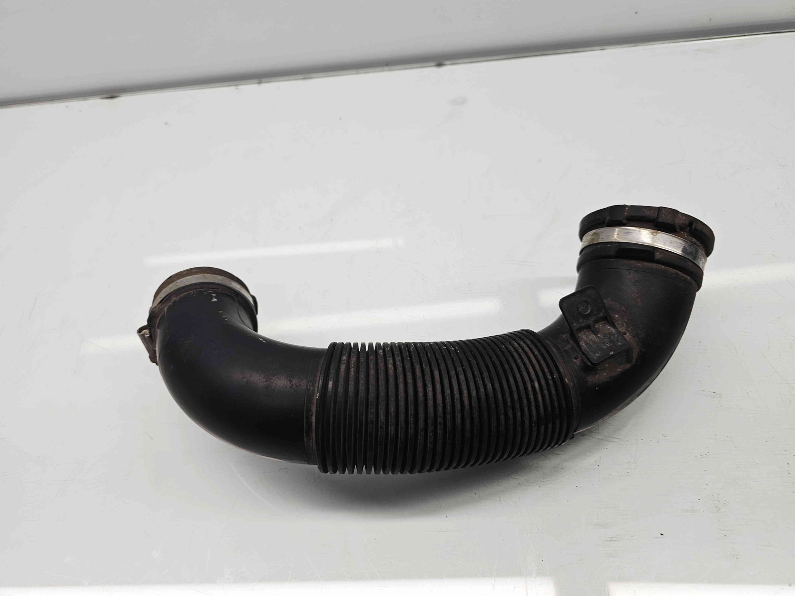 Tub admisie aer Opel Astra J [Fabr 2009-2015] 13254585 1.4 Benz A14XER 74KW / 100CP - imagine 1