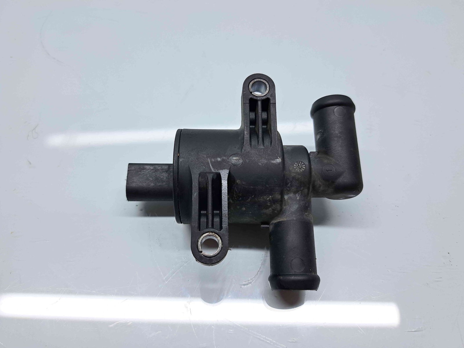 Pompa recirculare apa AUDI A6 (4F2, C6) [Fabr 2004-2010] 4H0121671D 3.0 TDI CJGA 176KW / 240CP - imagine 3