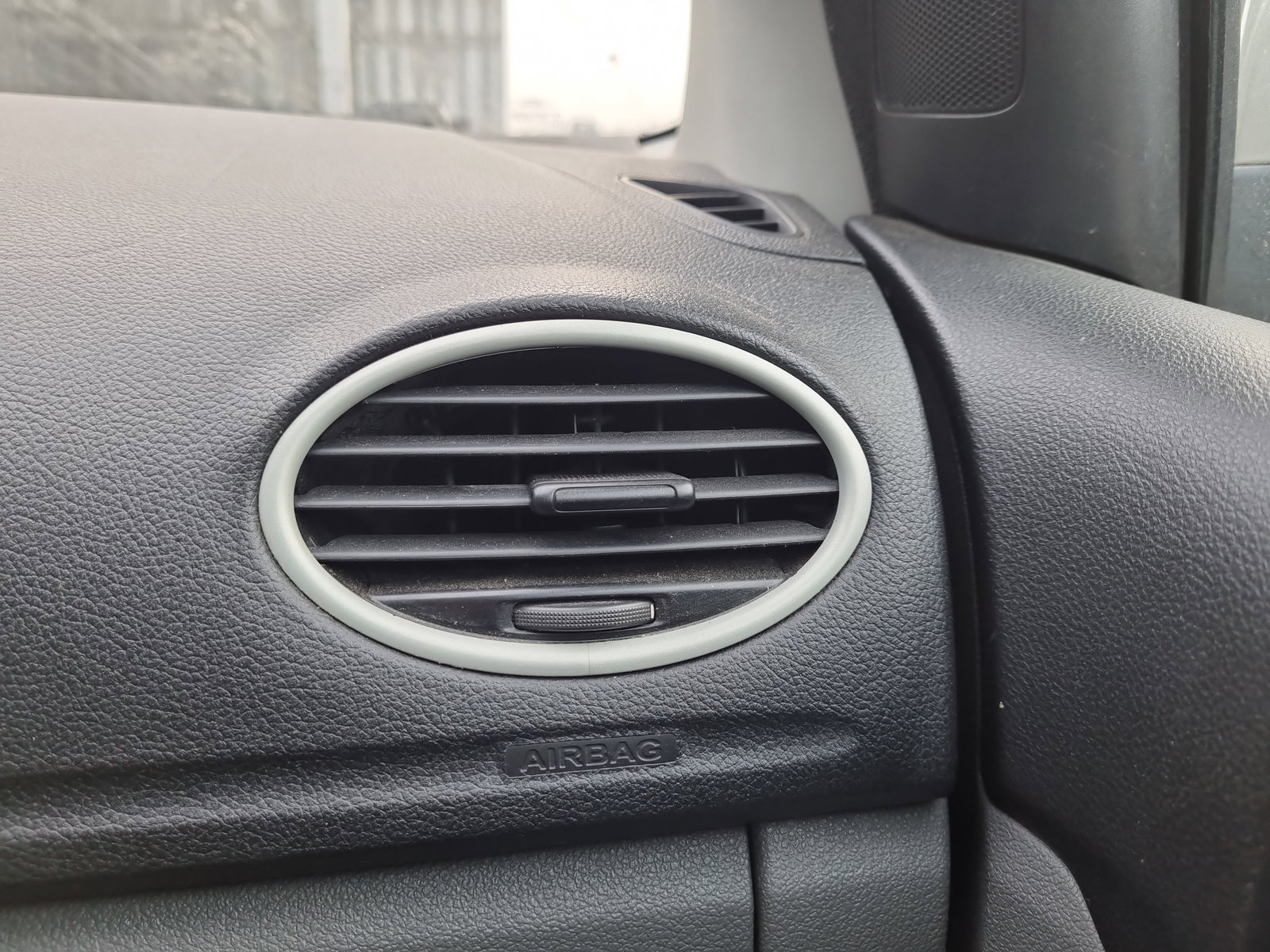 Grila aerisire dreapta Ford Focus 2 Combi (DA) [Fabr 2004-2012] OEM - imagine 1