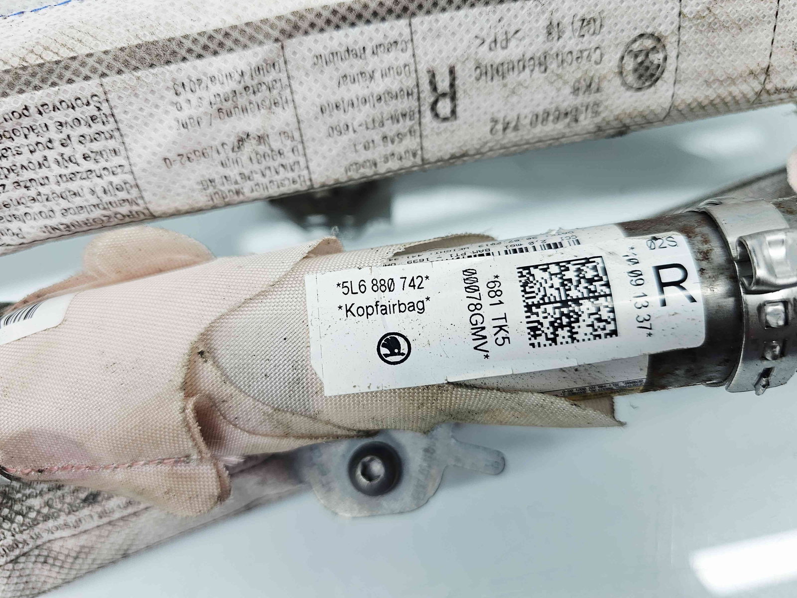 Airbag cortina dreapta Skoda Yeti (5L) [Fabr 2009-2020] 5L6880742 - imagine 2