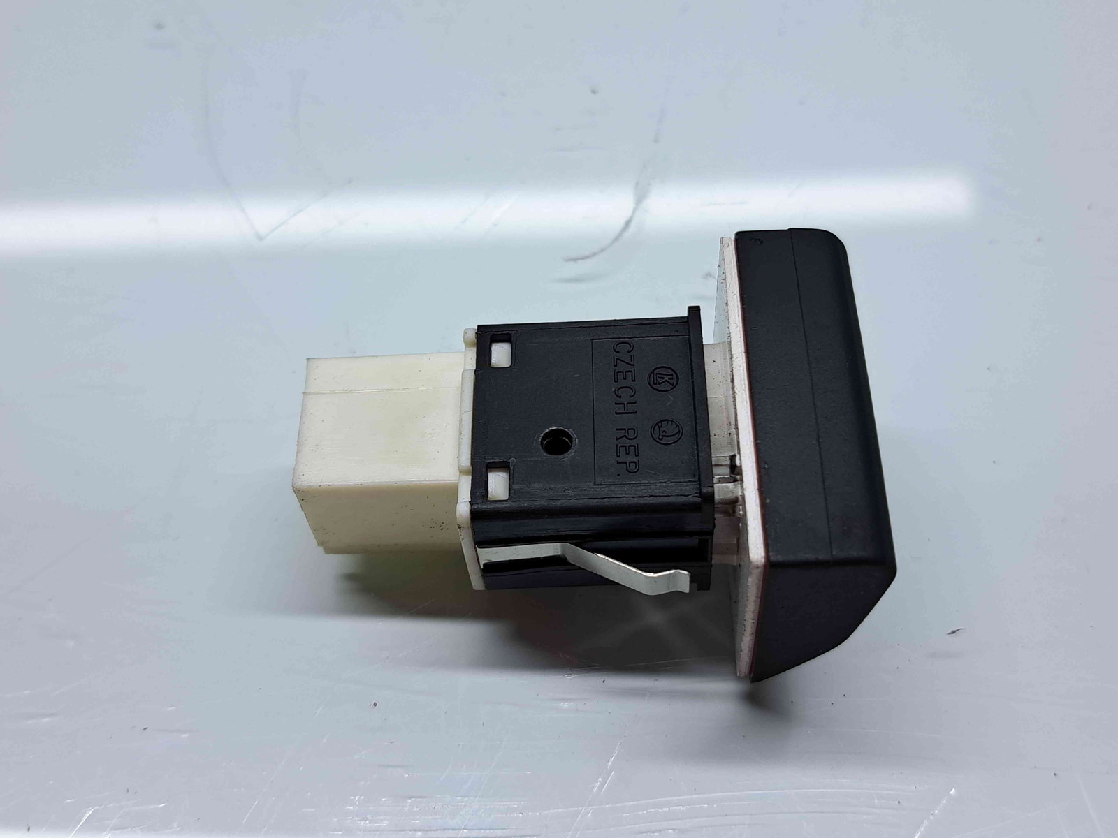 Buton avarii Skoda Superb II Combi (3T5) [Fabr 2009-2015] 3T0953235D - imagine 3