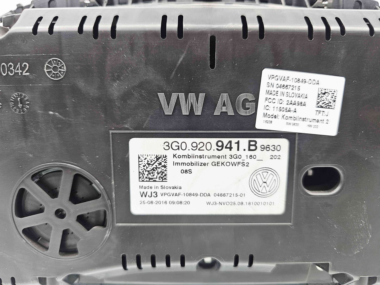 Ceas bord Volkswagen Passat B8 Variant (3G5) [Fabr 2015-prezent] 3G0920941B - imagine 4