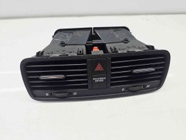  Grila aerisire centrala Skoda Yeti (5L) [Fabr 2009-2020] 5L0820951