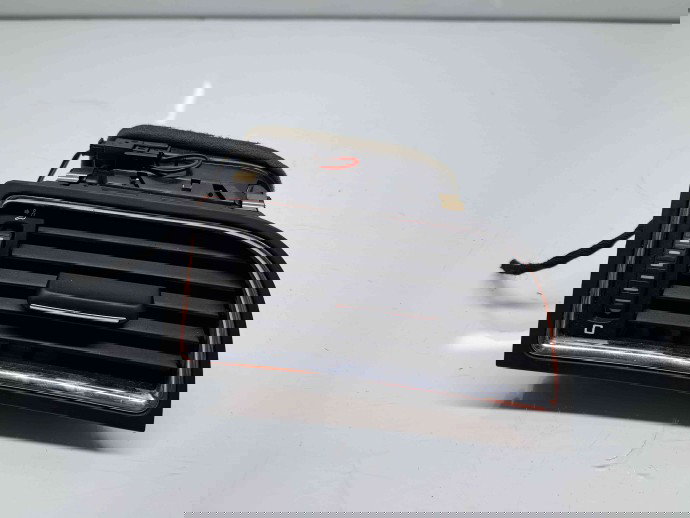  Grila aerisire dreapta Skoda Superb II Combi (3T5) [Fabr 2009-2015] 3T0819702