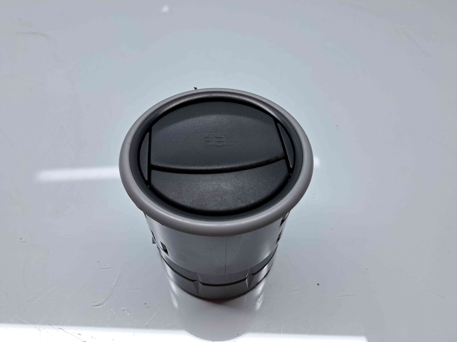 Grila aerisire dreapta Peugeot Partner (II) [Fabr 2008-2018] 9680899377 - imagine 1