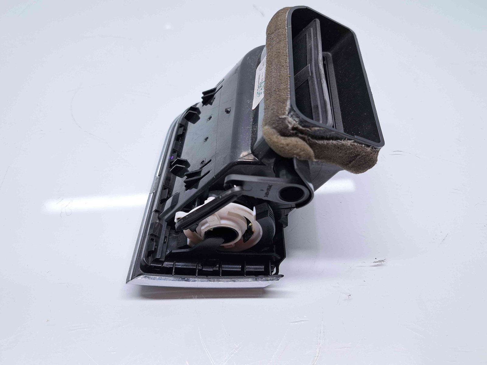 Grila aerisire stanga Skoda Octavia 3 Combi (5E5) [Fabr 2012-prezent] 5E0819701A - imagine 4