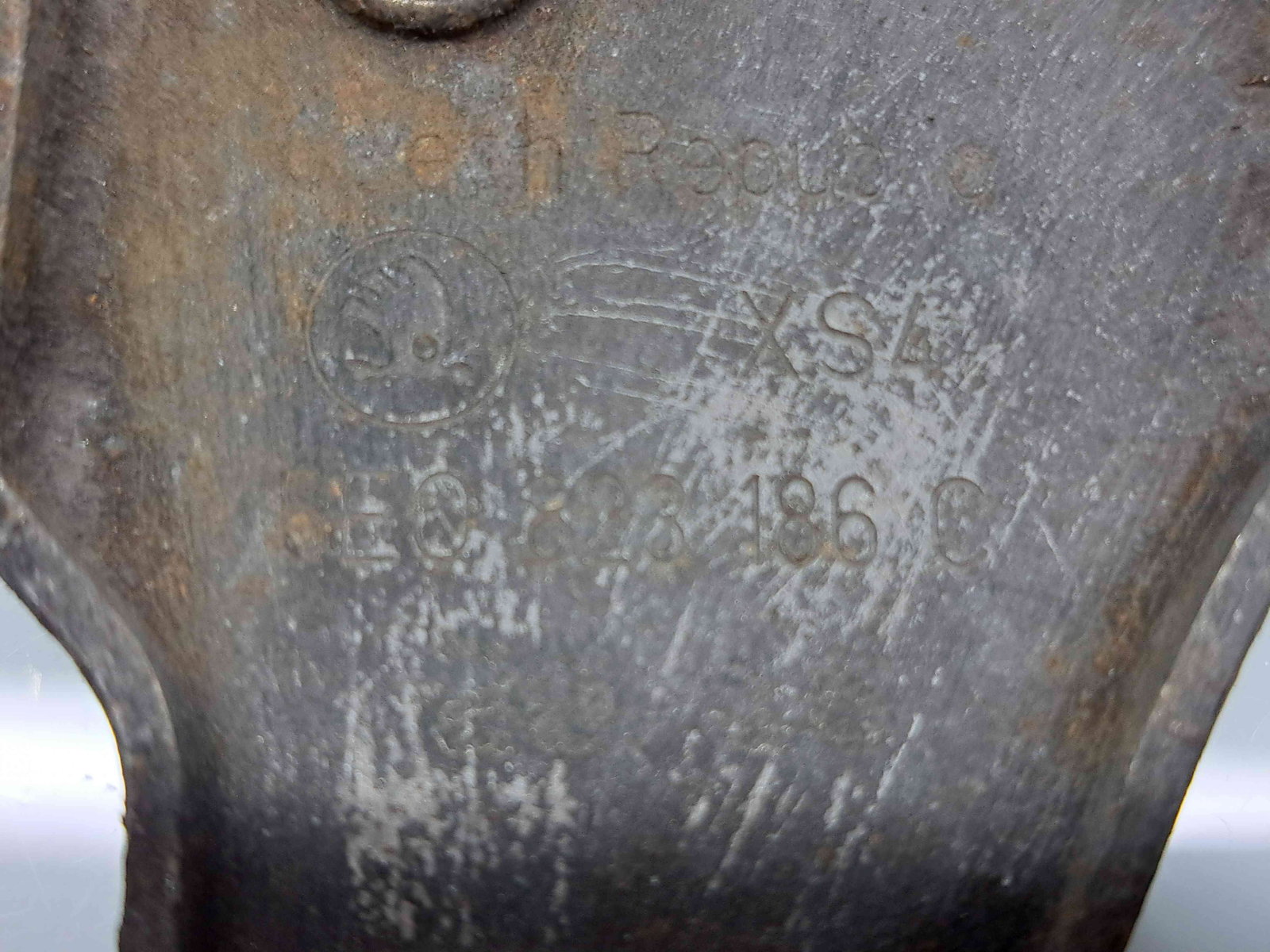 Maner deschidere capota Skoda Octavia 3 Combi (5E5) [Fabr 2012-prezent] 5E0823186C - imagine 3