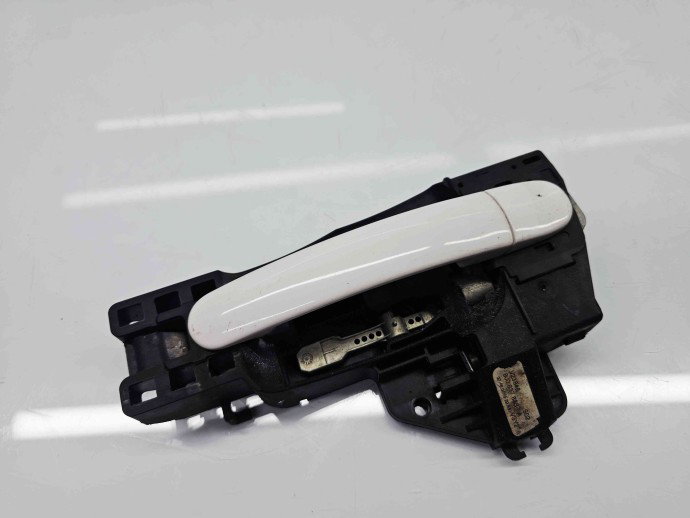 Maner usa stanga fata Audi TT (8J3) [Fabr 2006-2013] LY9C  / 8J0837885A