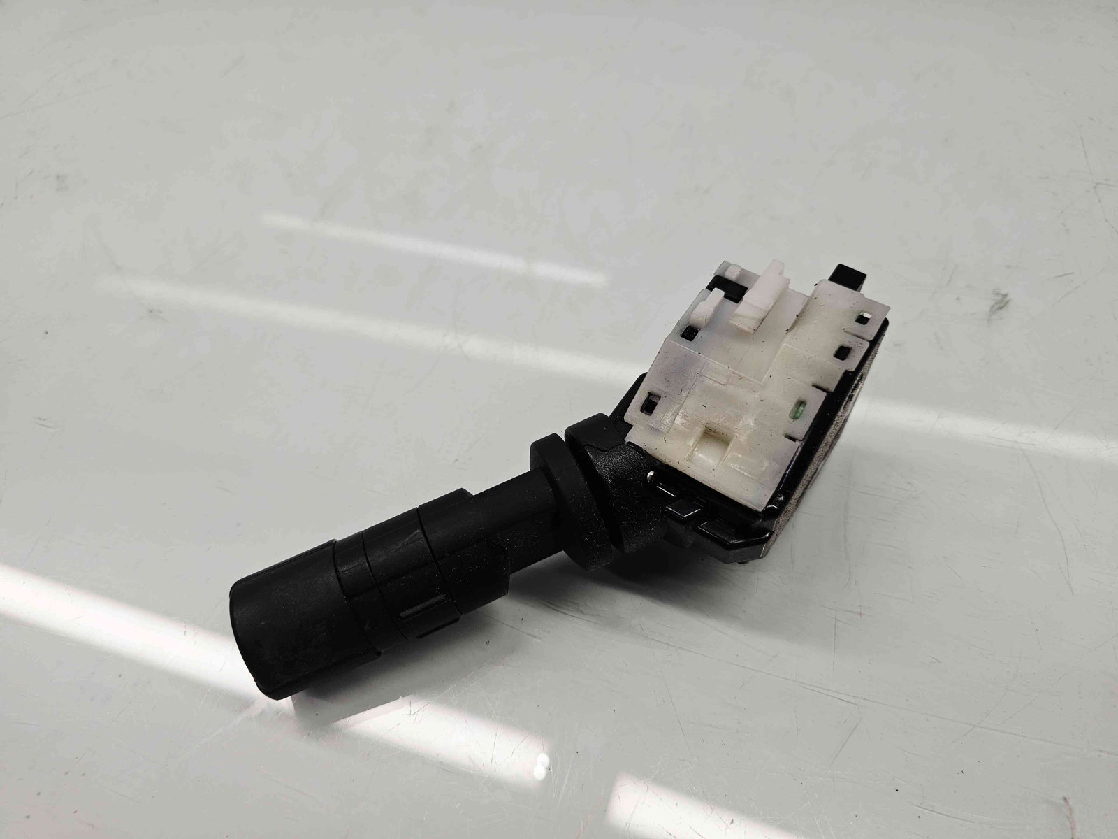 Maneta semnalizare Nissan Qashqai [Fabr 2007-2014] Facelift OEM - imagine 3