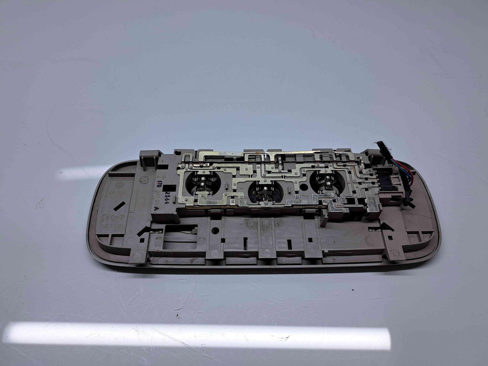 Plafoniera spate Skoda Superb II Combi (3T5) [Fabr 2009-2015] 3T0947291A - imagine 2