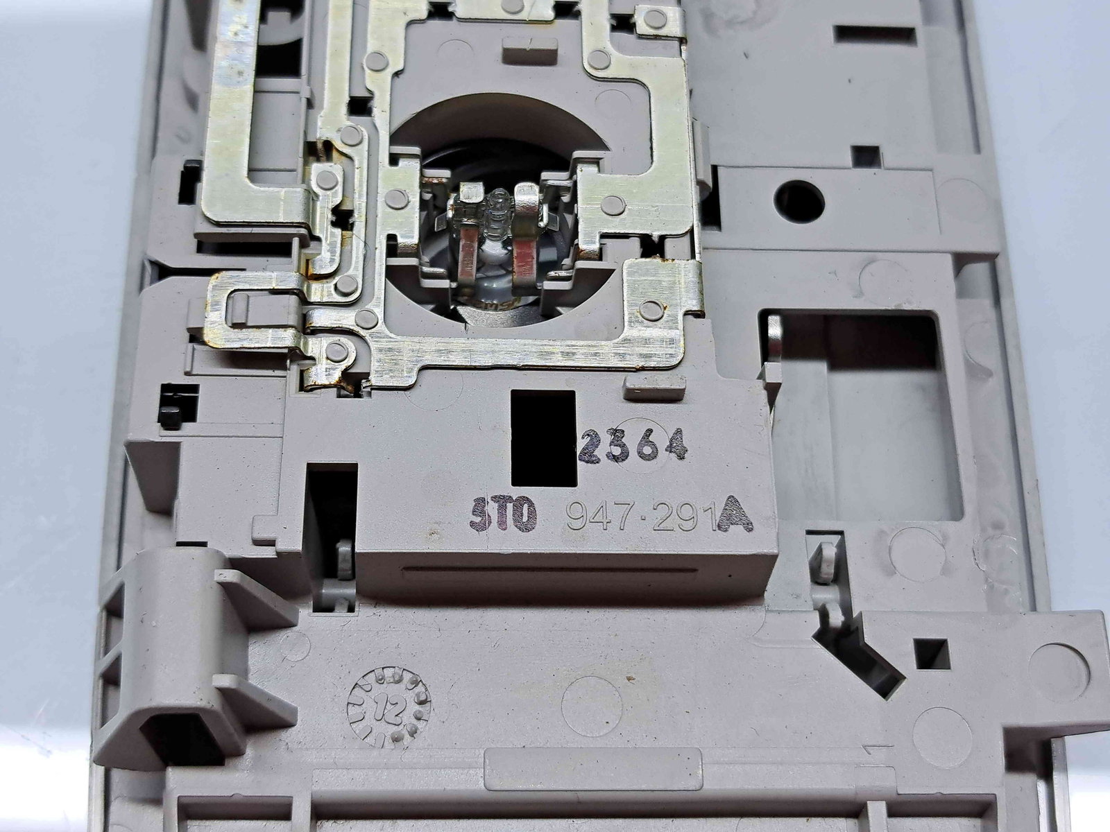 Plafoniera spate Skoda Superb II Combi (3T5) [Fabr 2009-2015] 3T0947291A - imagine 4