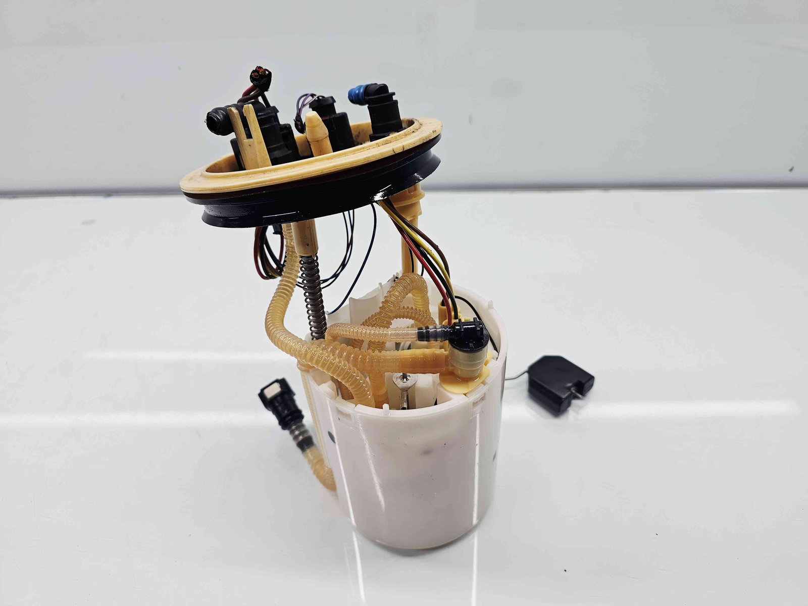 Pompa combustibil Volkswagen Passat B8 Variant (3G5) [Fabr 2015-prezent] 3C0919050 1.6 TDI DCXA 88KW / 120CP - imagine 2