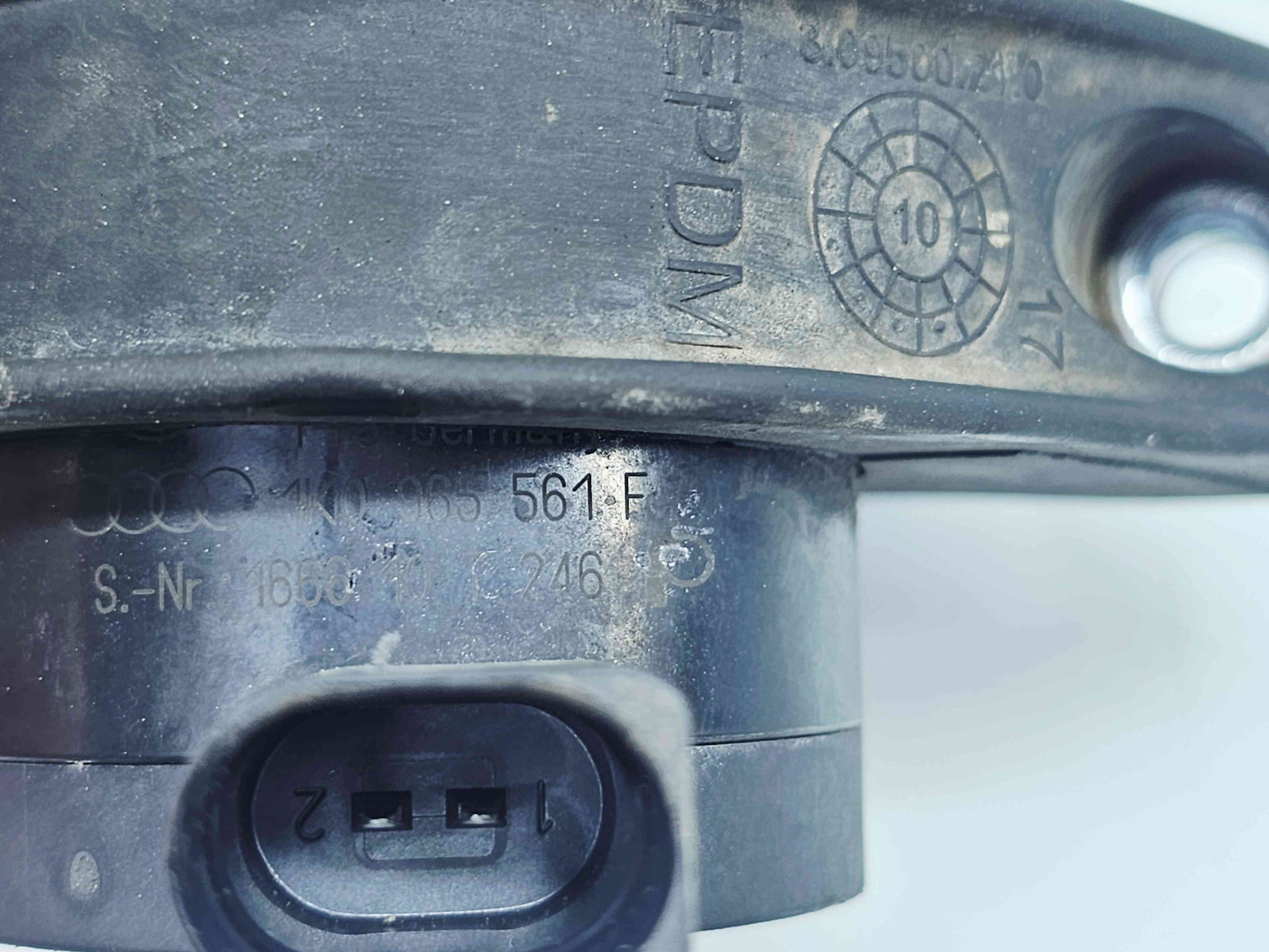 Pompa recirculare apa Volkswagen Golf 6 (5K1) [Fabr 2009-2013] 1K0965561F 1.4 TSI CAXA 90KW / 122CP - imagine 2