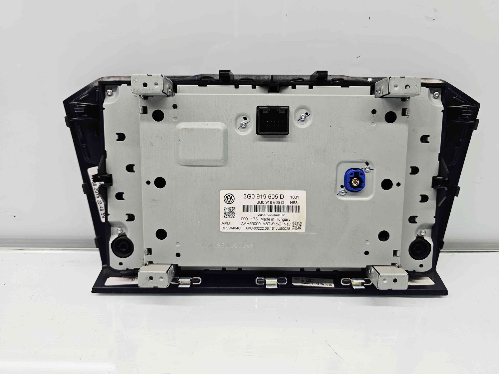 Radio CD cu navigatie Volkswagen Passat B8 Variant (3G5) [Fabr 2015-prezent] 3G0919605D - imagine 3