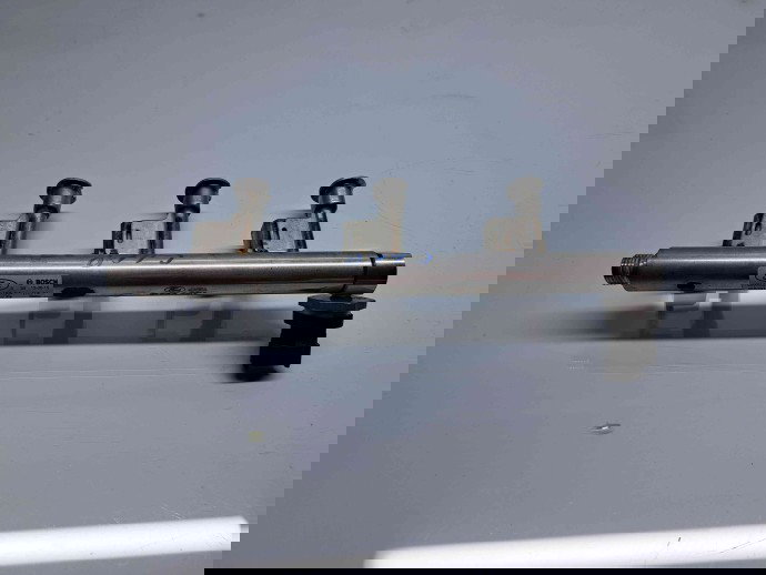 Rampa injectoare Ford Fiesta 6 facelift [Fabr 2008-2019] DM5G-9H487-AA 1.0 Benz M1JE 74KW / 101CP