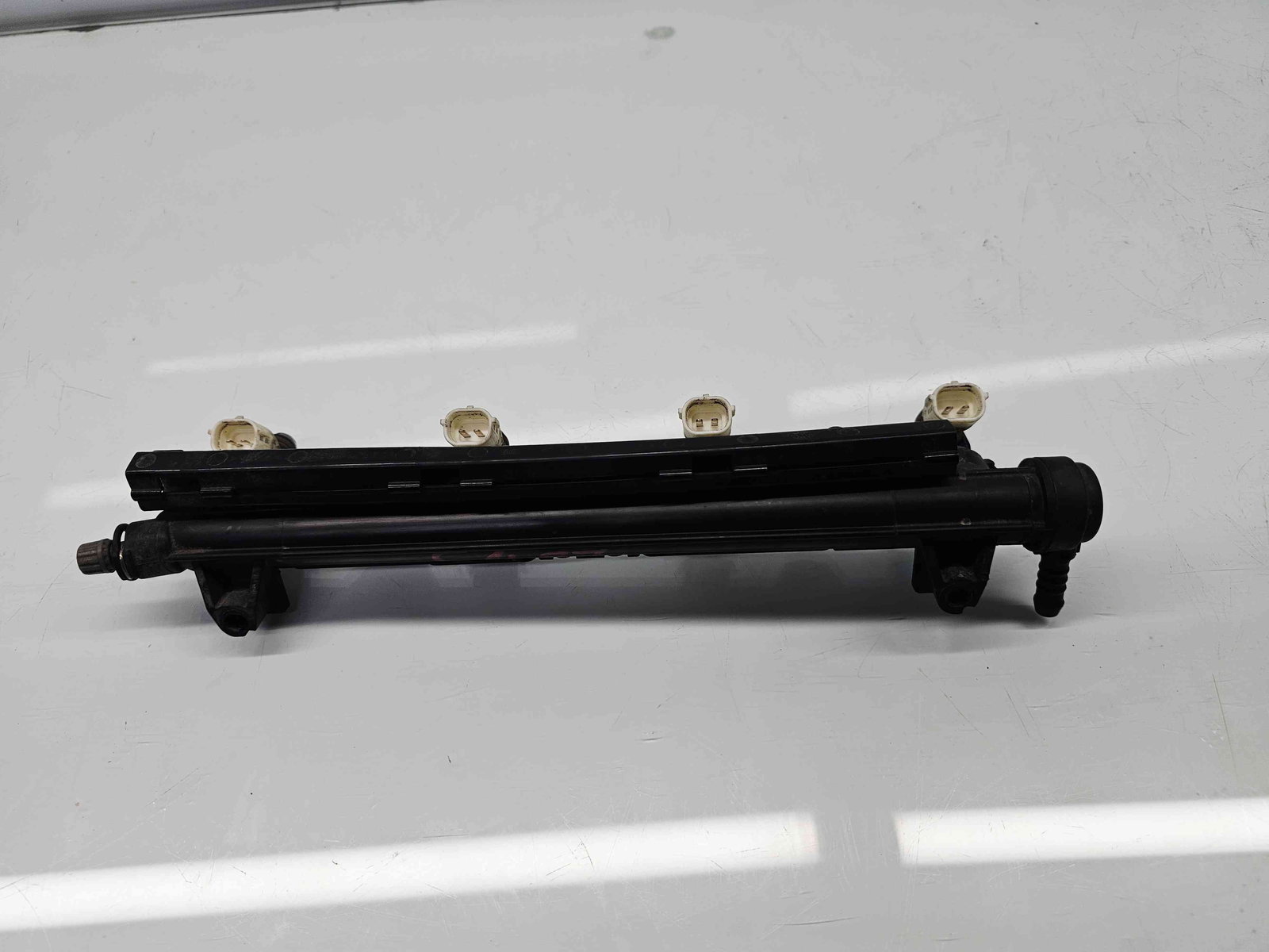 Rampa injectoare Volkswagen Polo (6R) [Fabr 2009-2016] 036133320 1.4 Benz CGGB 63KW / 86CP - imagine 2