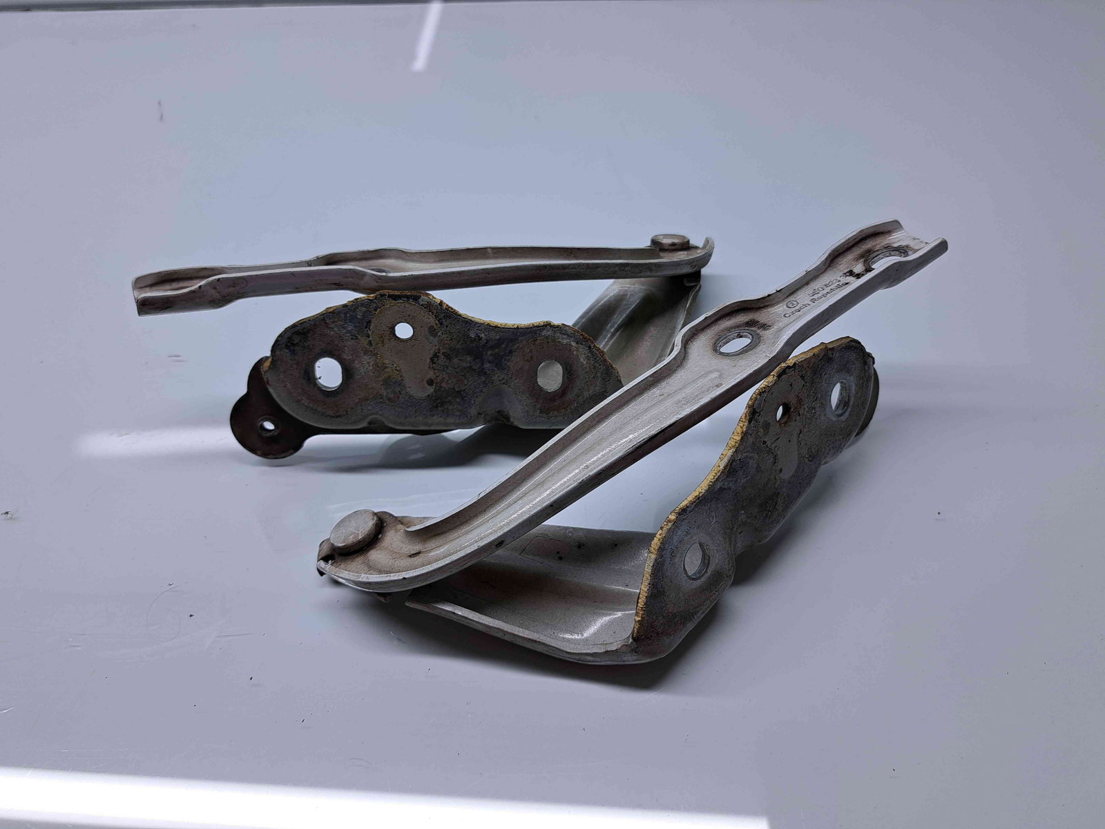 Set balamale capota Skoda Octavia 3 Combi (5E5) [Fabr 2012-prezent] 5E0823302 / 5E0823301 - imagine 5