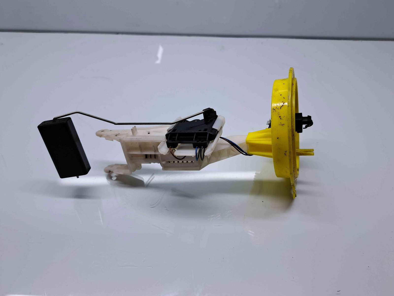 Sonda litrometrica Skoda Superb II Combi (3T5) [Fabr 2009-2015] 1K0919673AK 1.6 TDI CAYC 77KW / 105CP - imagine 1