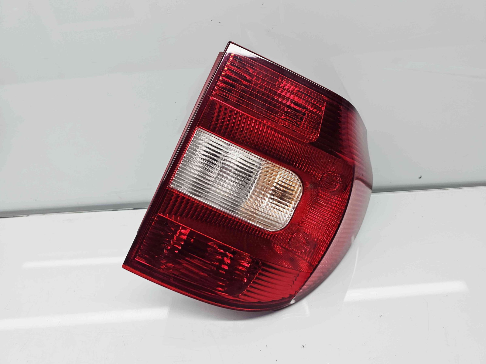 Stop aripa dreapta Skoda Yeti (5L) [Fabr 2009-2020] 5L0945112B - imagine 1