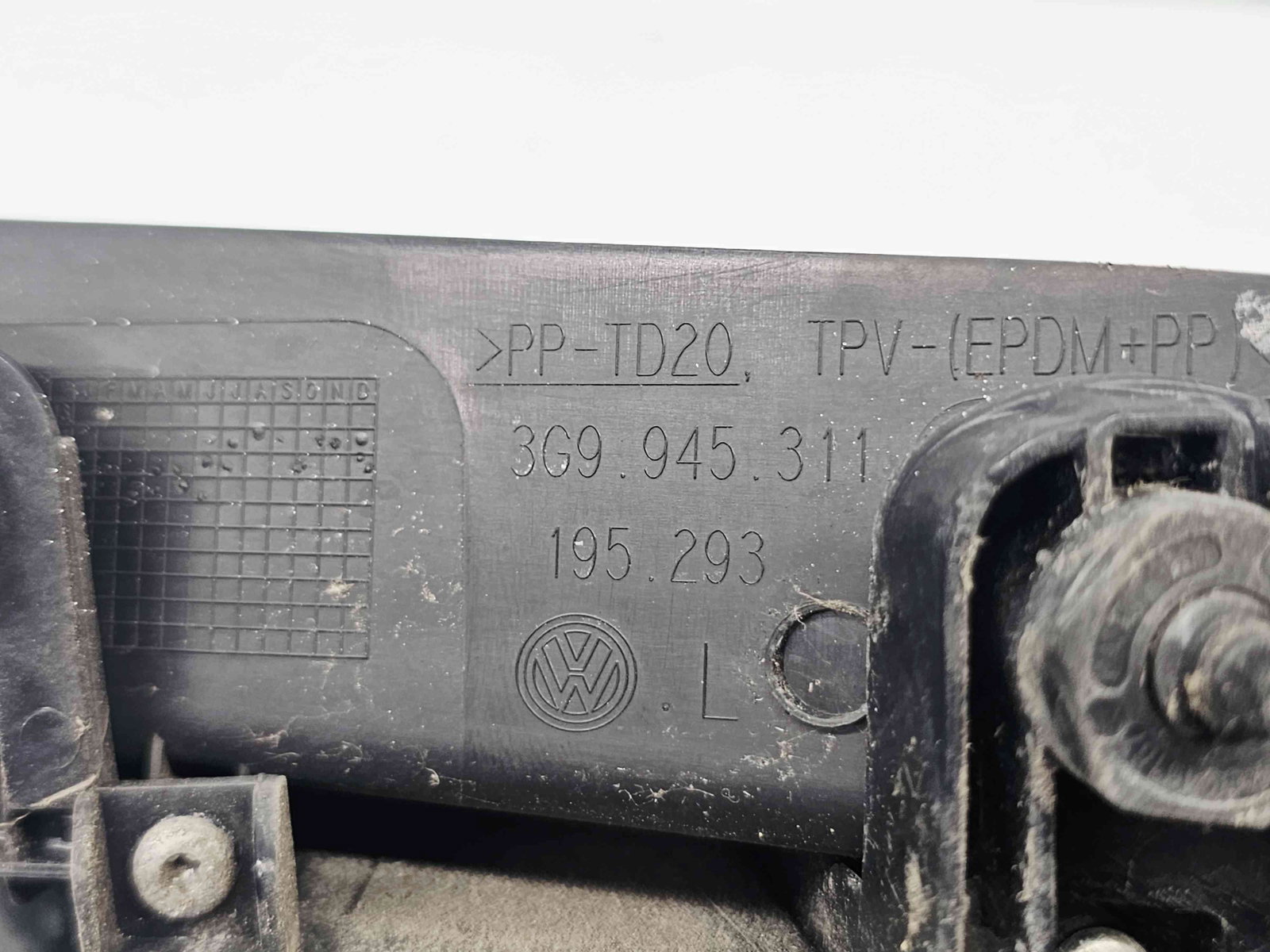 Stop aripa stanga Volkswagen Passat B8 Variant (3G5) [Fabr 2015-prezent] 3G9945311 - imagine 5