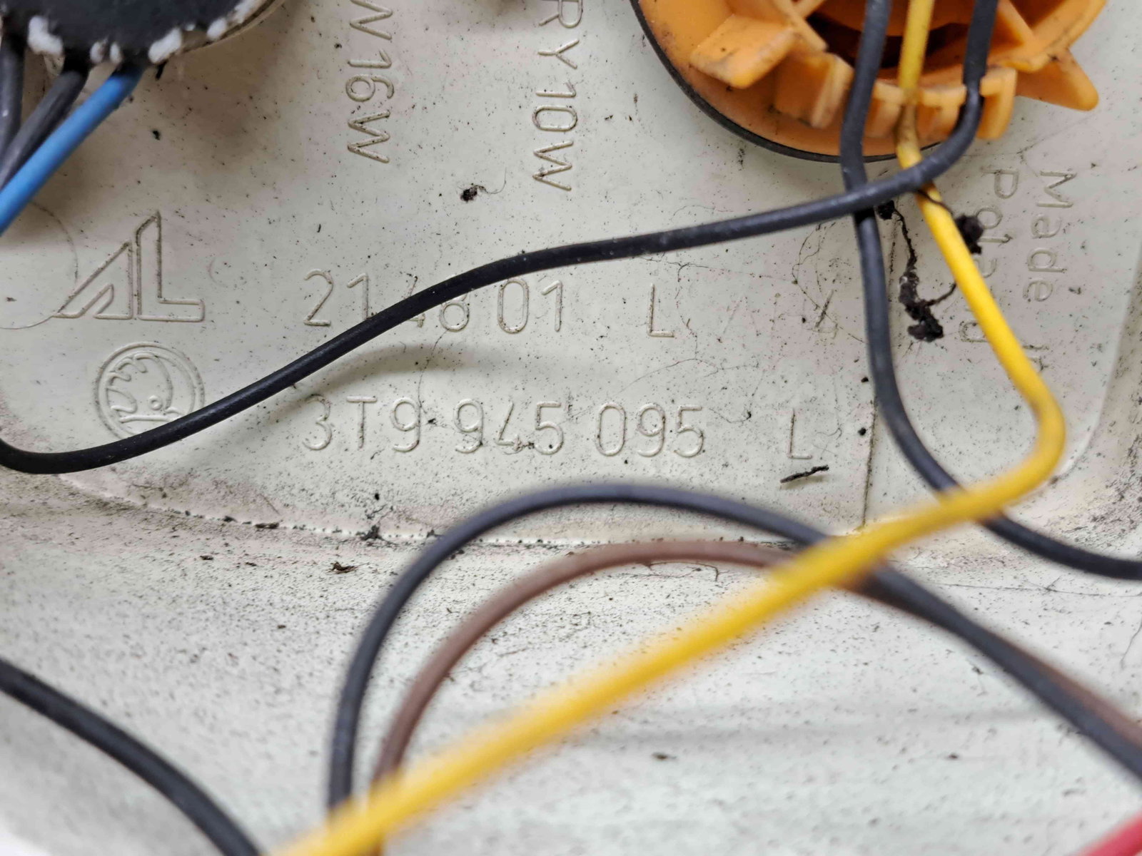 Stop aripa stanga Skoda Superb II Combi (3T5) [Fabr 2009-2015] 3T9945095 - imagine 7