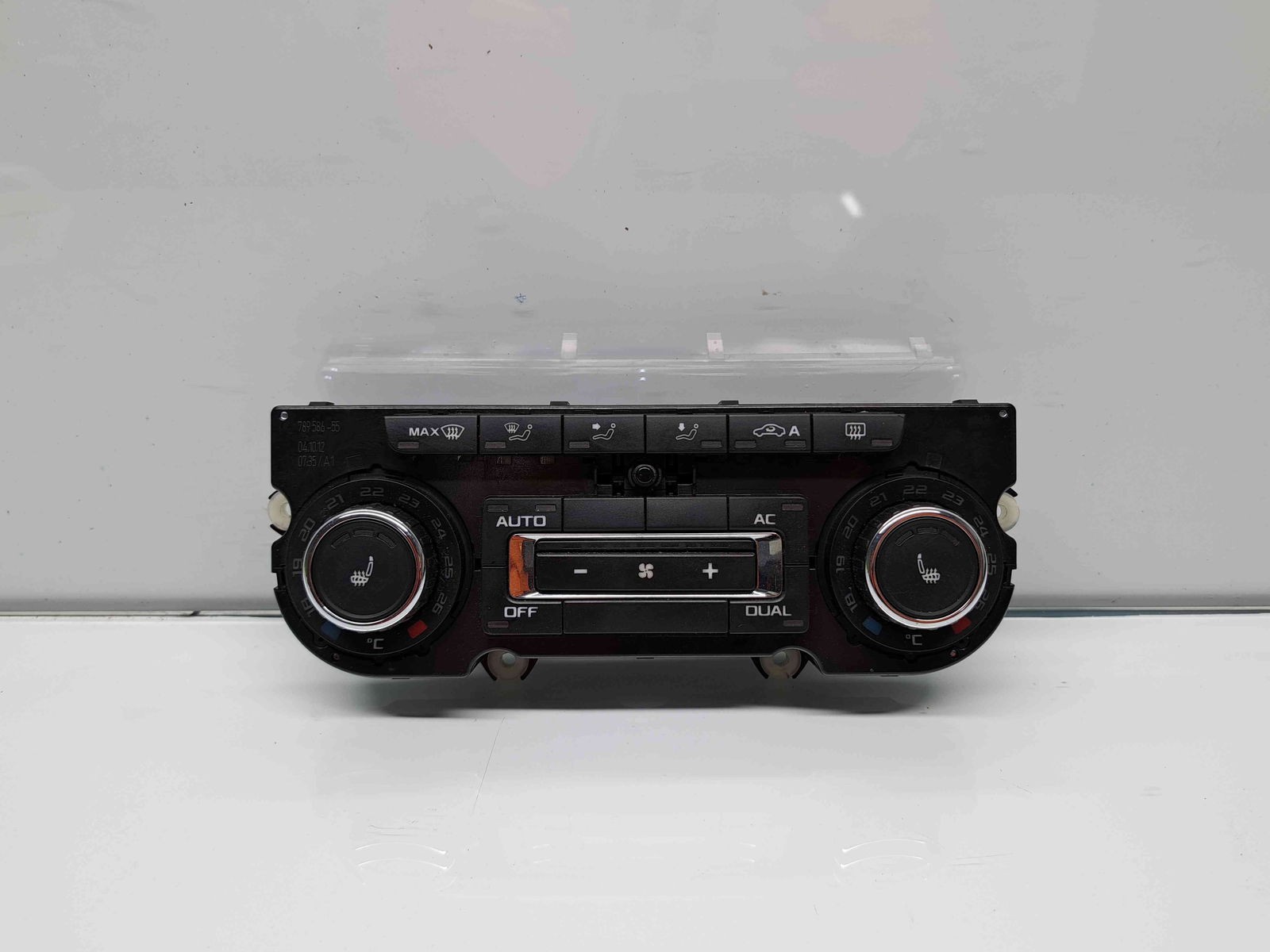 Panou comanda clima Skoda Yeti (5L) [Fabr 2009-2020] 3T0907044BS - imagine 1