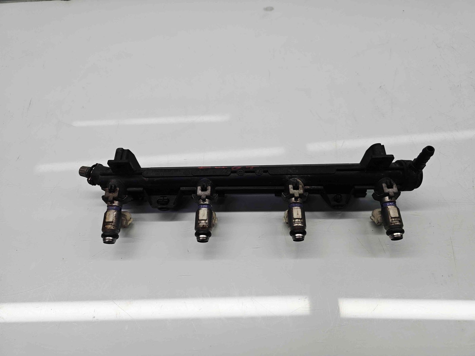 Rampa injectoare Volkswagen Golf 6 (5K1) [Fabr 2009-2013]036133320 1.4 Benz CGGB 63KW / 86CP - imagine 1