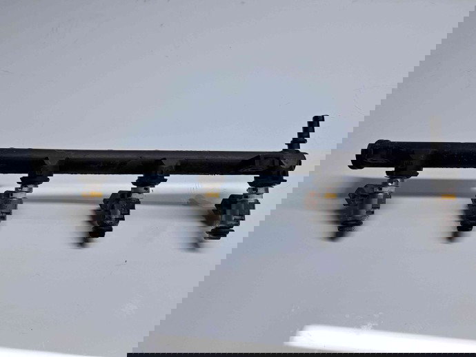 Rampa injectoare  Renault Megane 2 [Fabr 2002-2008] 8200139674 1.6 B K4M-F6 77KW / 105CP