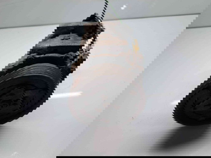 Compresor clima  Dacia Sandero [Fabr 2008-2012] 926000097R 1.6 B K4M-F6 77KW / 105CP