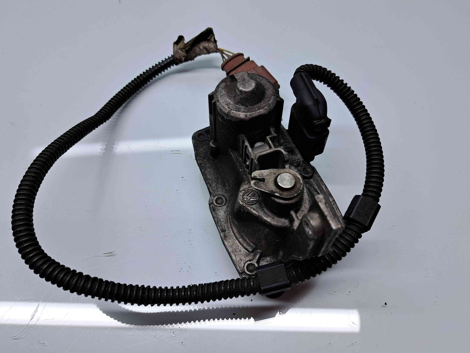 Motoras galerie evacuare Seat Leon (5F1) [Fabr 2012-2018] 5Q0253691J 2.0 TDI CRMB 110KW / 150CP - imagine 3