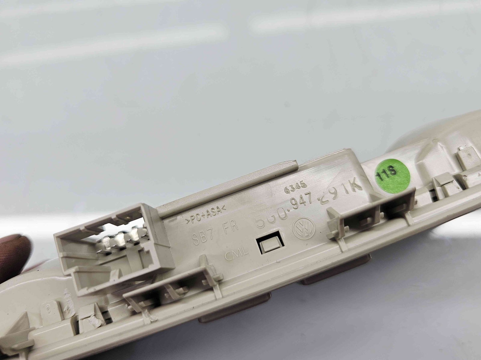 Plafoniera spate Volkswagen Golf 7 (5G) [Fabr 2014-prezent] 5G0947291K - imagine 2