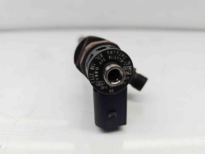 Injector  Seat Leon (1P1) FR [Fabr 2005-2011] 03L130277J 2.0 TDI CFFB 103KW / 140CP